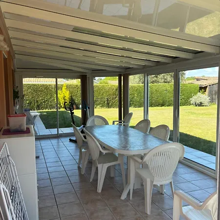 Holiday home Maison Au Calme